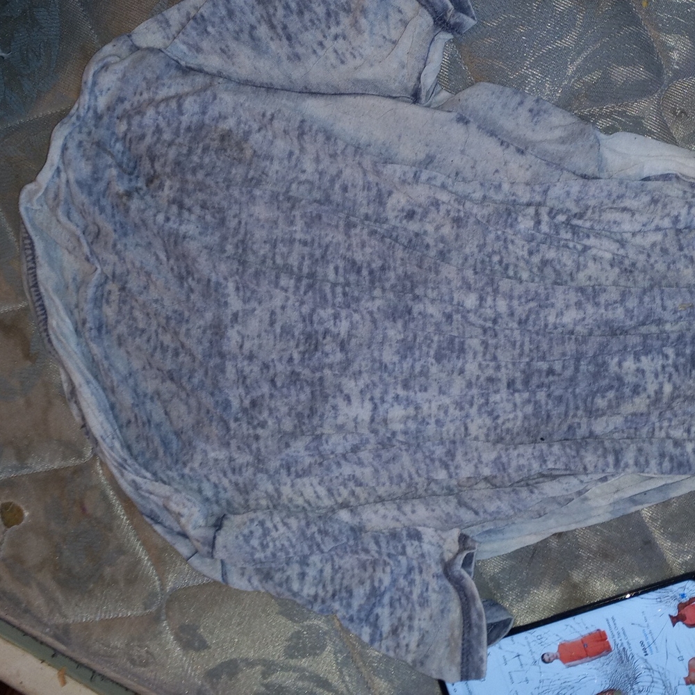 Shirt - Picture 3 of 3